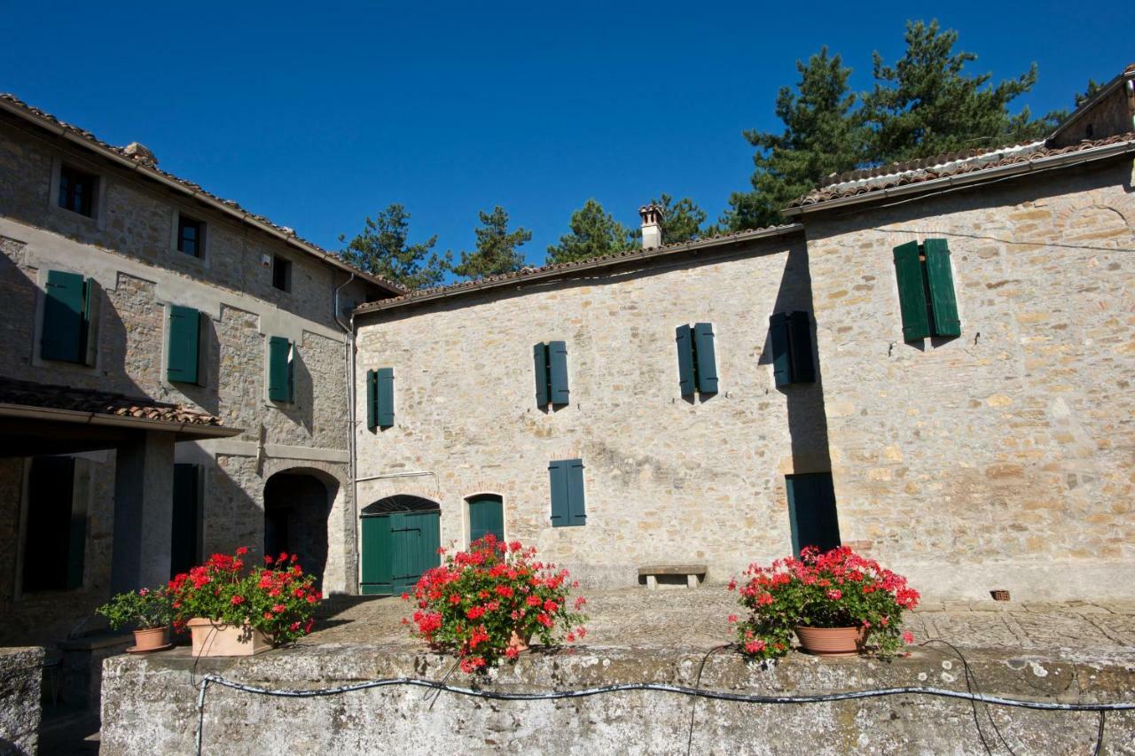 La Corte Bonomini Bed & Breakfast Neviano degli Arduini Luaran gambar